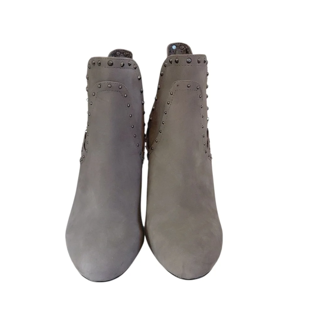 Vince Camuto Vernaya Studded Gray Suede Stiletto Ankle Bootie size 8 M
